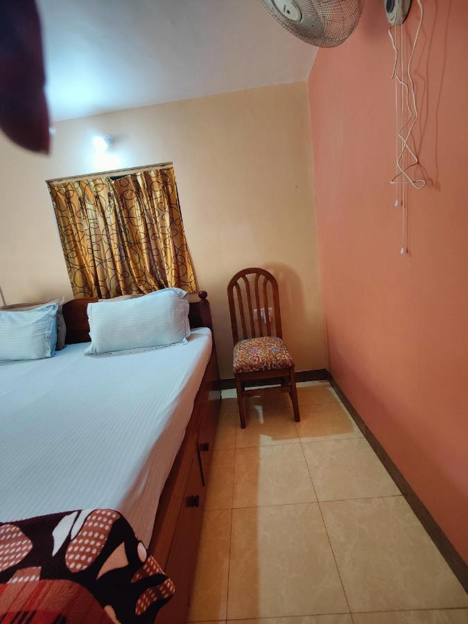 ホテル Menezes House パナジ エクステリア 写真