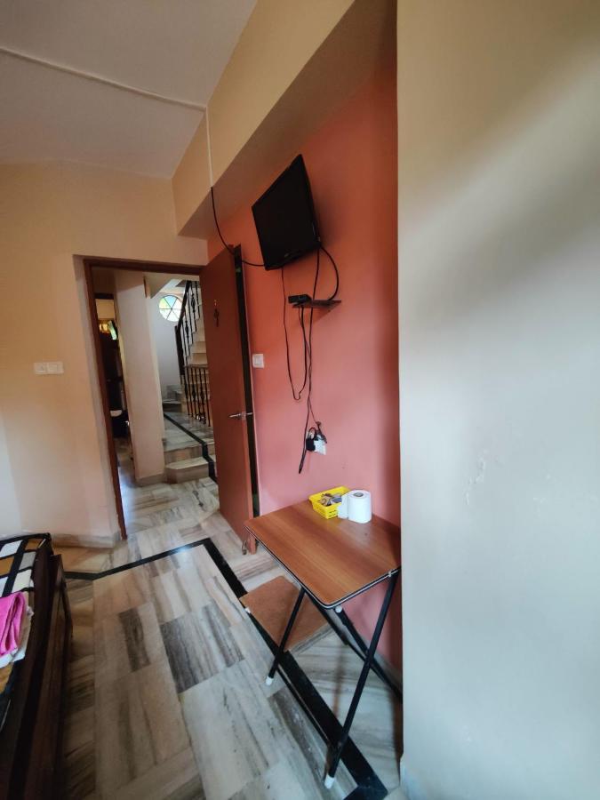 ホテル Menezes House パナジ エクステリア 写真