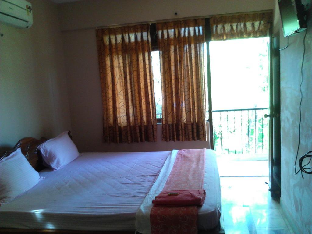 ホテル Menezes House パナジ 部屋 写真