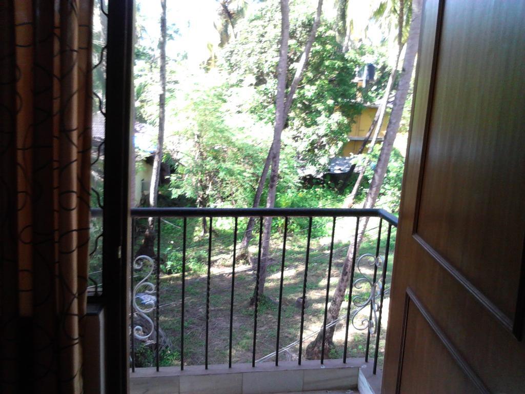 ホテル Menezes House パナジ エクステリア 写真